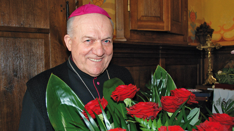 800450d3a4f5e95e42d5db25f0bc90835645fae8a69d3b